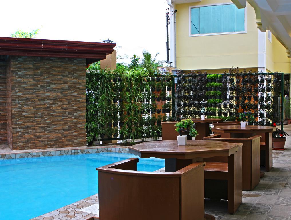 Laciaville Resort And Hotel Lapu-Lapu City Exteriör bild