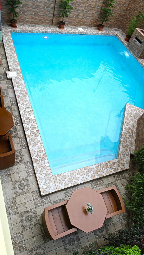 Laciaville Resort And Hotel Lapu-Lapu City Exteriör bild